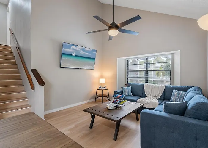 Сasa de vacaciones Gorgeous Townhouse One Block Away To Beaches!
