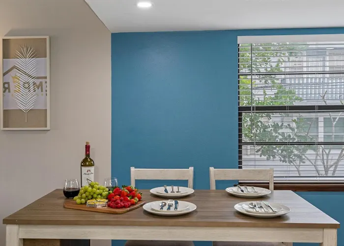 Gorgeous Townhouse One Block Away To Beaches! * Clearwater Beach