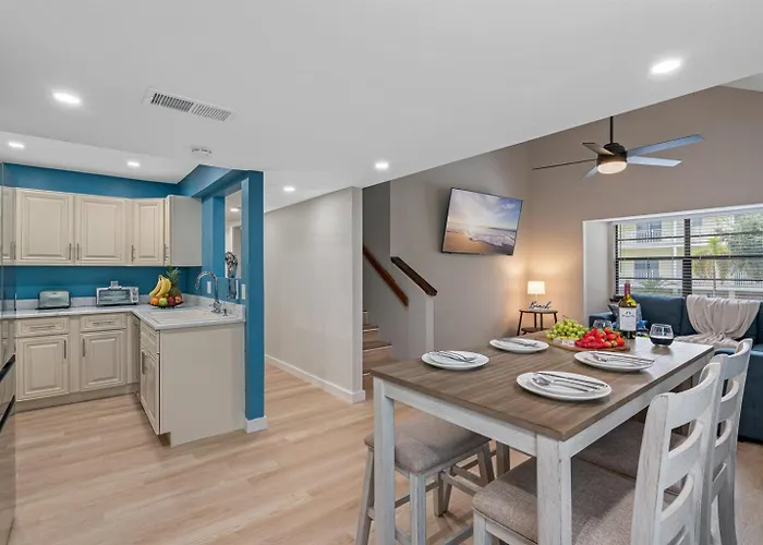 Gorgeous Townhouse One Block Away To Beaches! Сasa de vacaciones Clearwater Beach