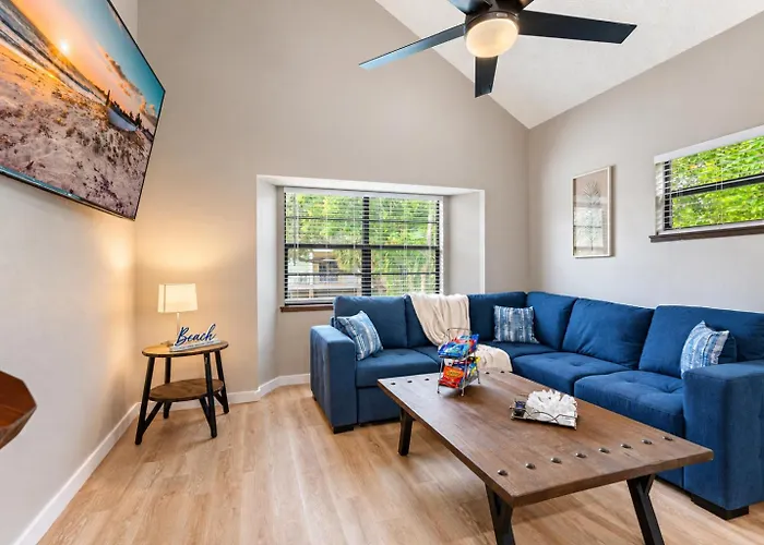 Сasa de vacaciones Gorgeous Townhouse One Block Away To Beaches! Clearwater Beach